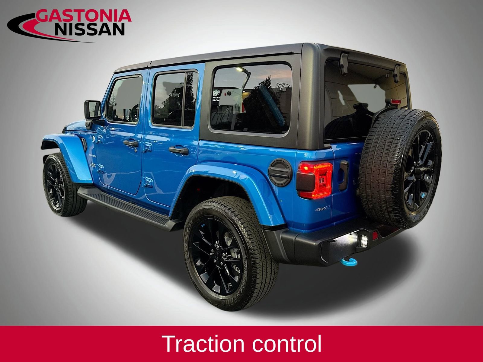 Used 2022 Jeep Wrangler Unlimited Sahara w/ Cold Weather Group image 6