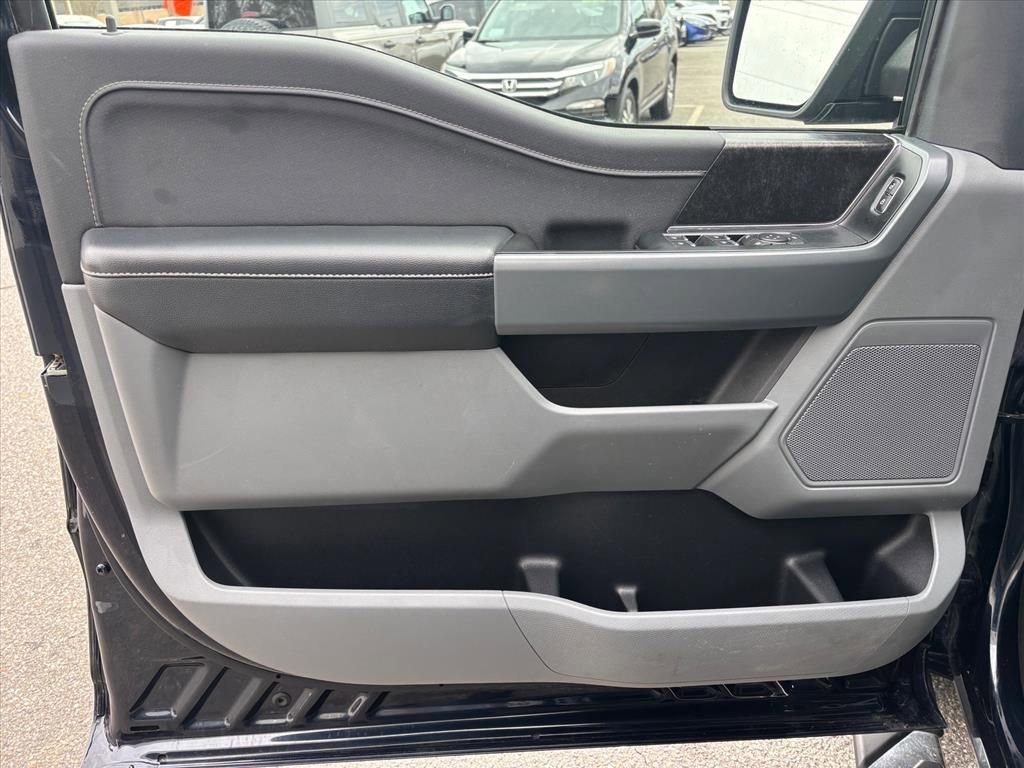 Used 2022 Ford F150 XLT w/ Equipment Group 302A High image 9