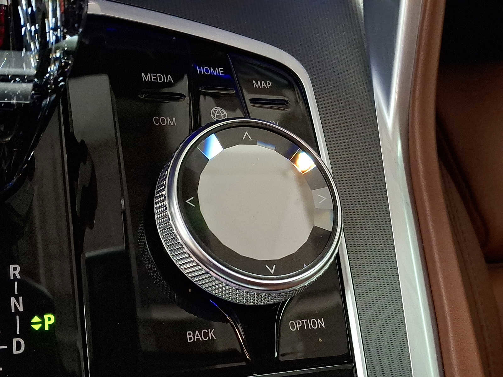 Used 2022 BMW X6 xDrive40i w/ Executive Package image 24