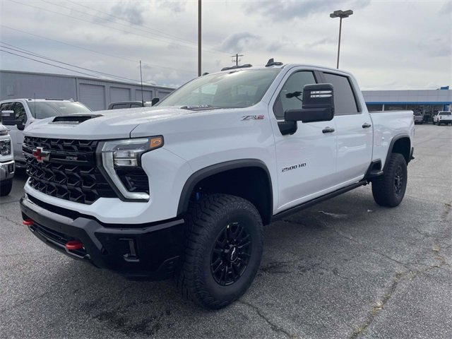 New 2026 Chevrolet Silverado 2500 ZR2 image 7