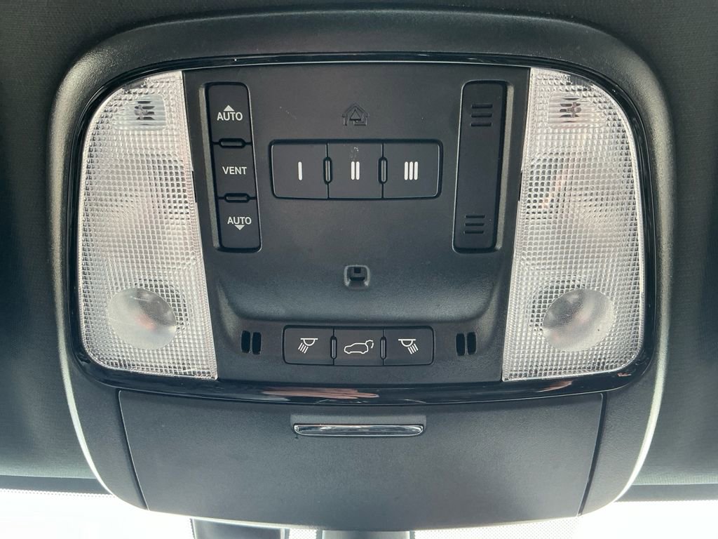 Used 2024 Dodge Durango GT image 25