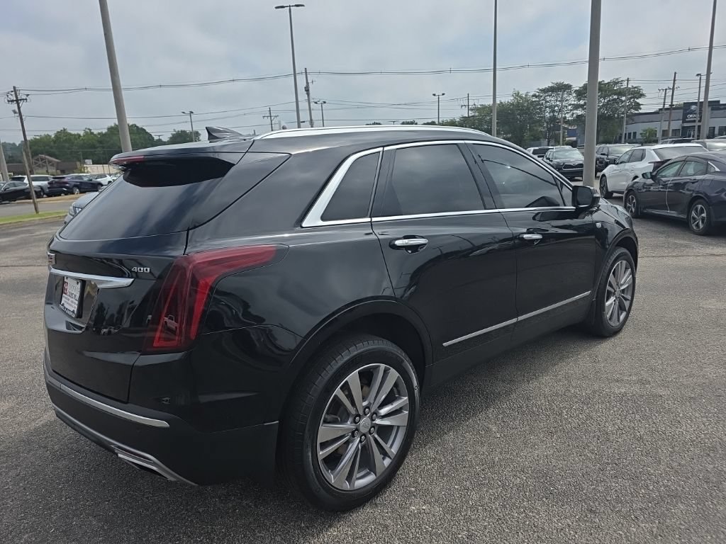 Used 2024 Cadillac XT5 Premium Luxury w/ LPO, Floor Liner Package AWD/4WD image 5
