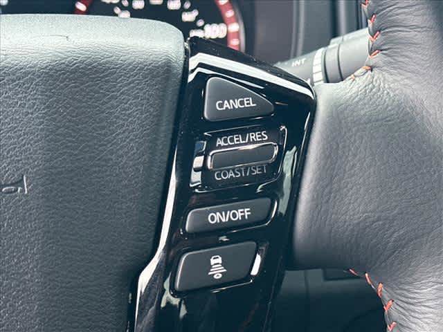 Used 2025 Nissan Frontier PRO-4X w/ Interior Protection Package AWD/4WD image 19