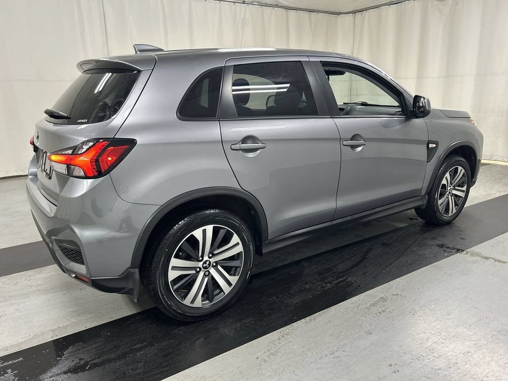 Used 2023 Mitsubishi Outlander Sport ES AWD/4WD image 2