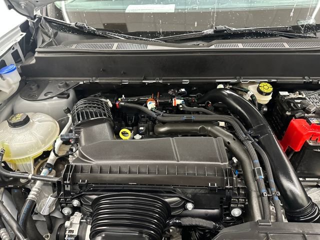 Certified 2025 Ford Maverick Lariat w/ Black Appearance Package image 33