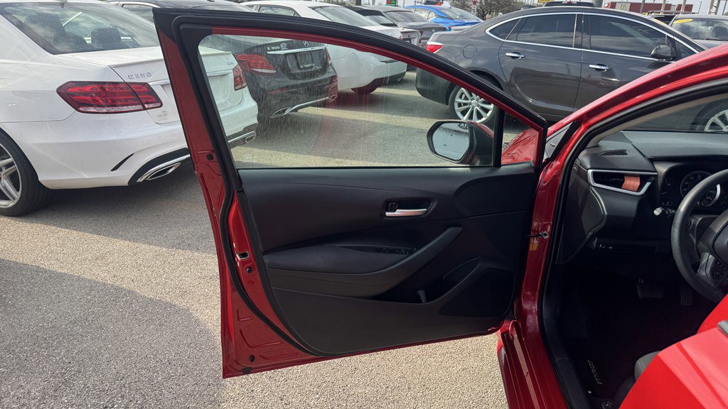 Used 2020 Toyota Corolla LE image 14