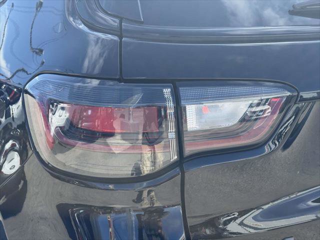 Certified 2024 Jeep Compass Limited AWD/4WD image 11
