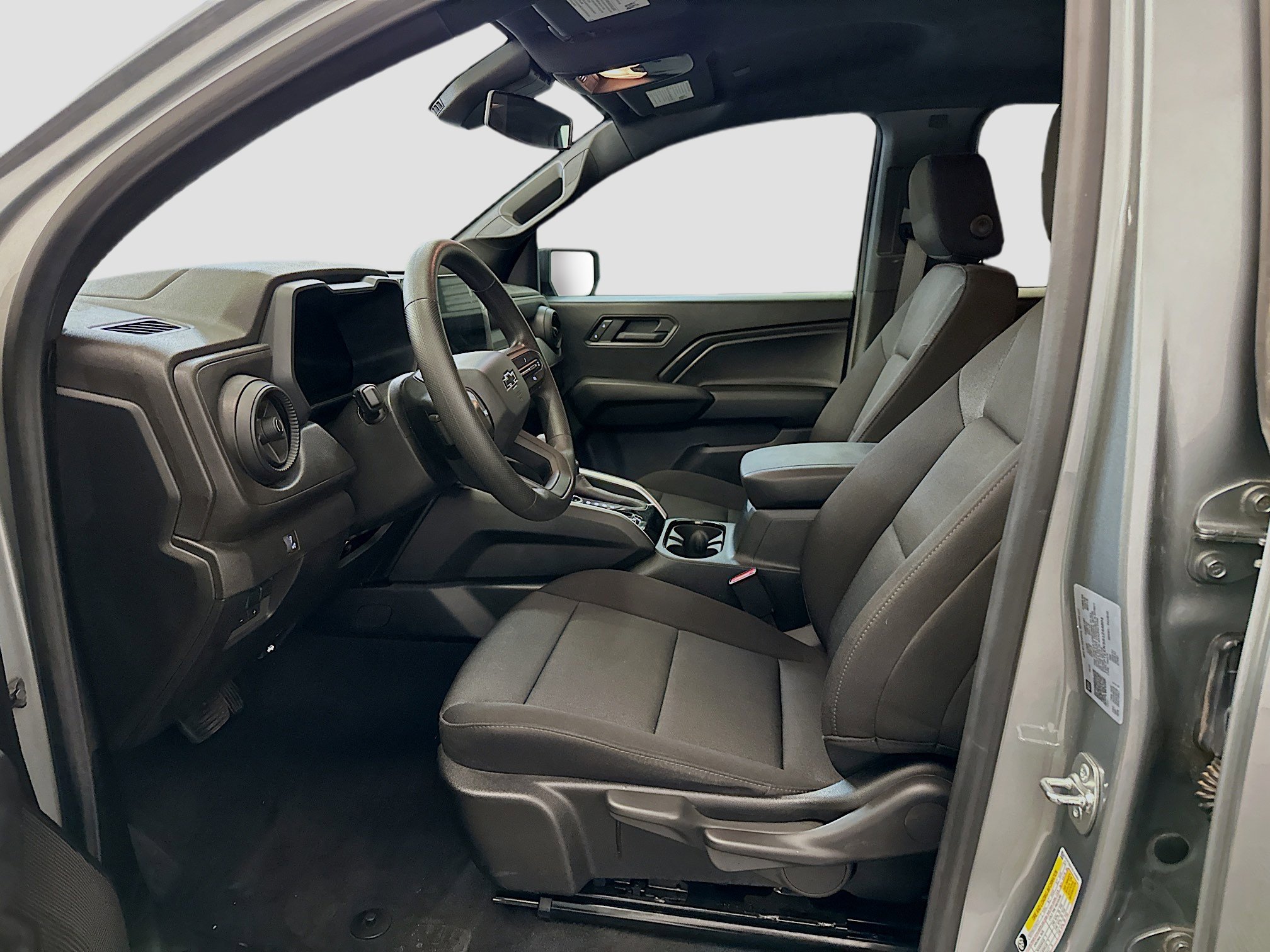 Used 2025 Chevrolet Colorado Trail Boss image 13