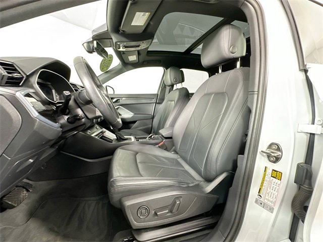 Used 2022 Audi Q3 2.0T Premium image 4