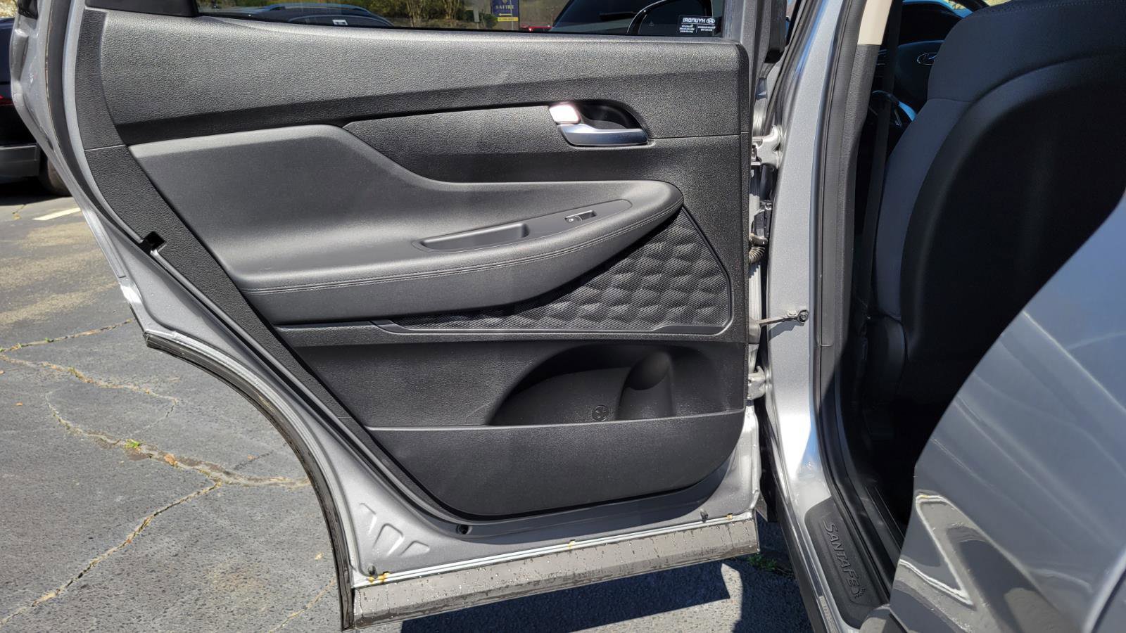 Used 2023 Hyundai Santa Fe SEL w/ Winter Weather Package image 29