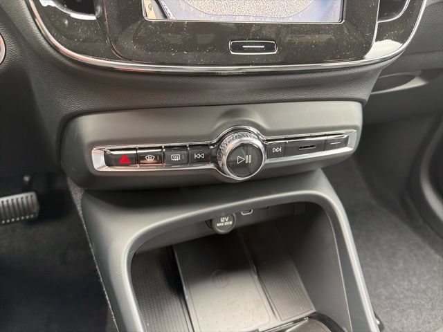 New 2026 Volvo XC40 B5 Ultra w/ Protection Package Premier AWD/4WD image 20