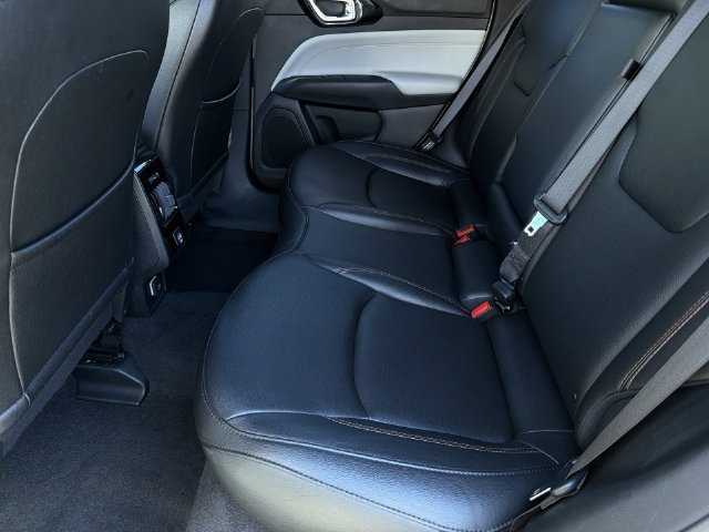 Used 2024 Jeep Compass Limited AWD/4WD image 19