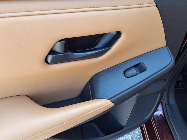 Certified 2025 Nissan Sentra SV w/ SV Premium Package FWD image 18