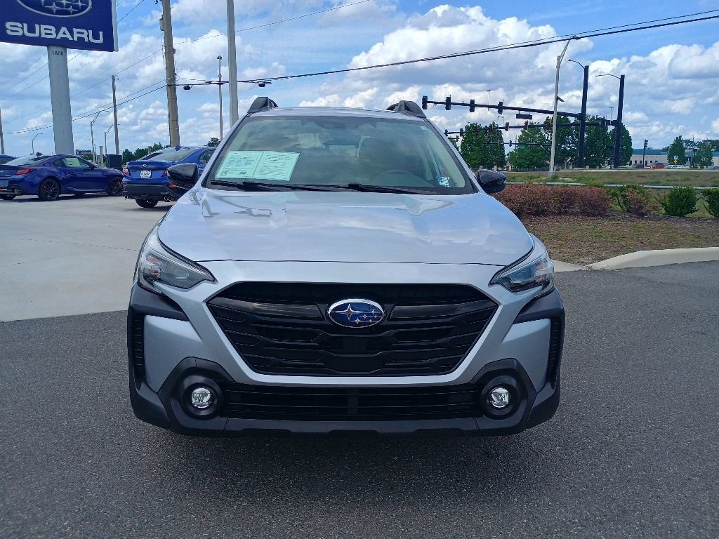 Used 2024 Subaru Outback Onyx Edition AWD/4WD image 2