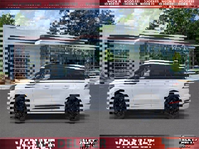 New 2026 Lincoln Aviator Reserve image 3