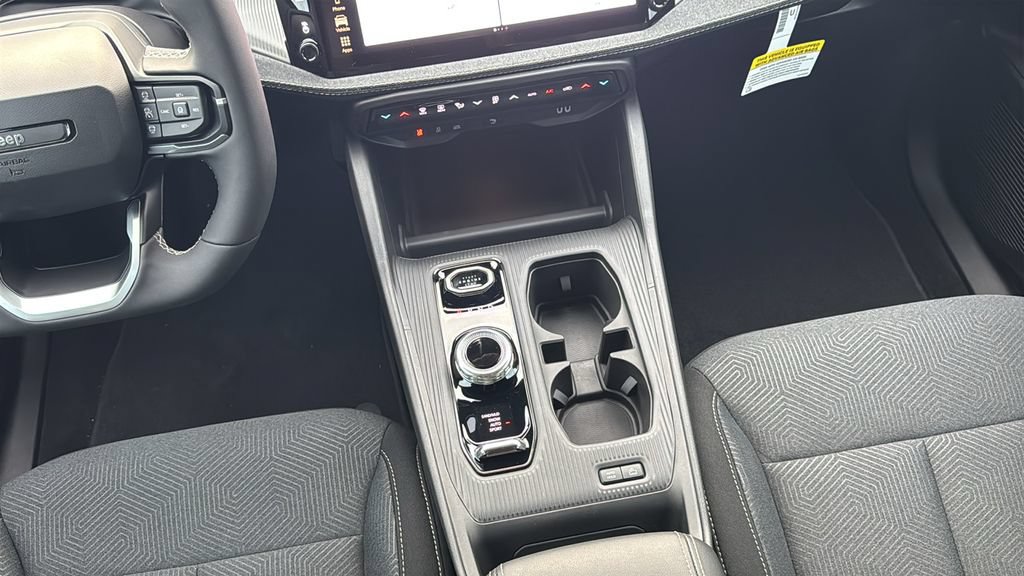 New 2026 Jeep Cherokee Laredo AWD/4WD image 17
