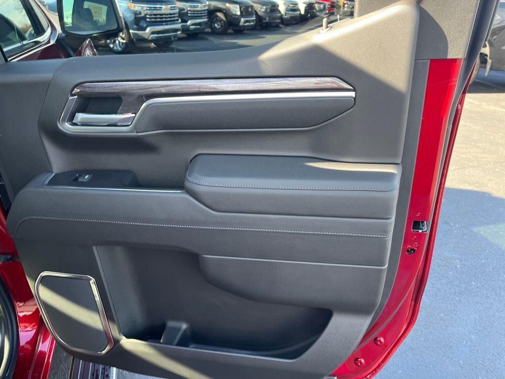 New 2026 Chevrolet Silverado 1500 LTZ w/ LTZ Premium Package image 24