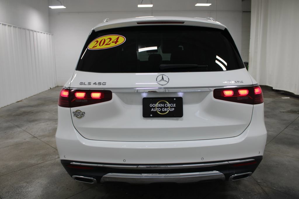 Used 2024 Mercedes-Benz GLS 450 4MATIC image 8