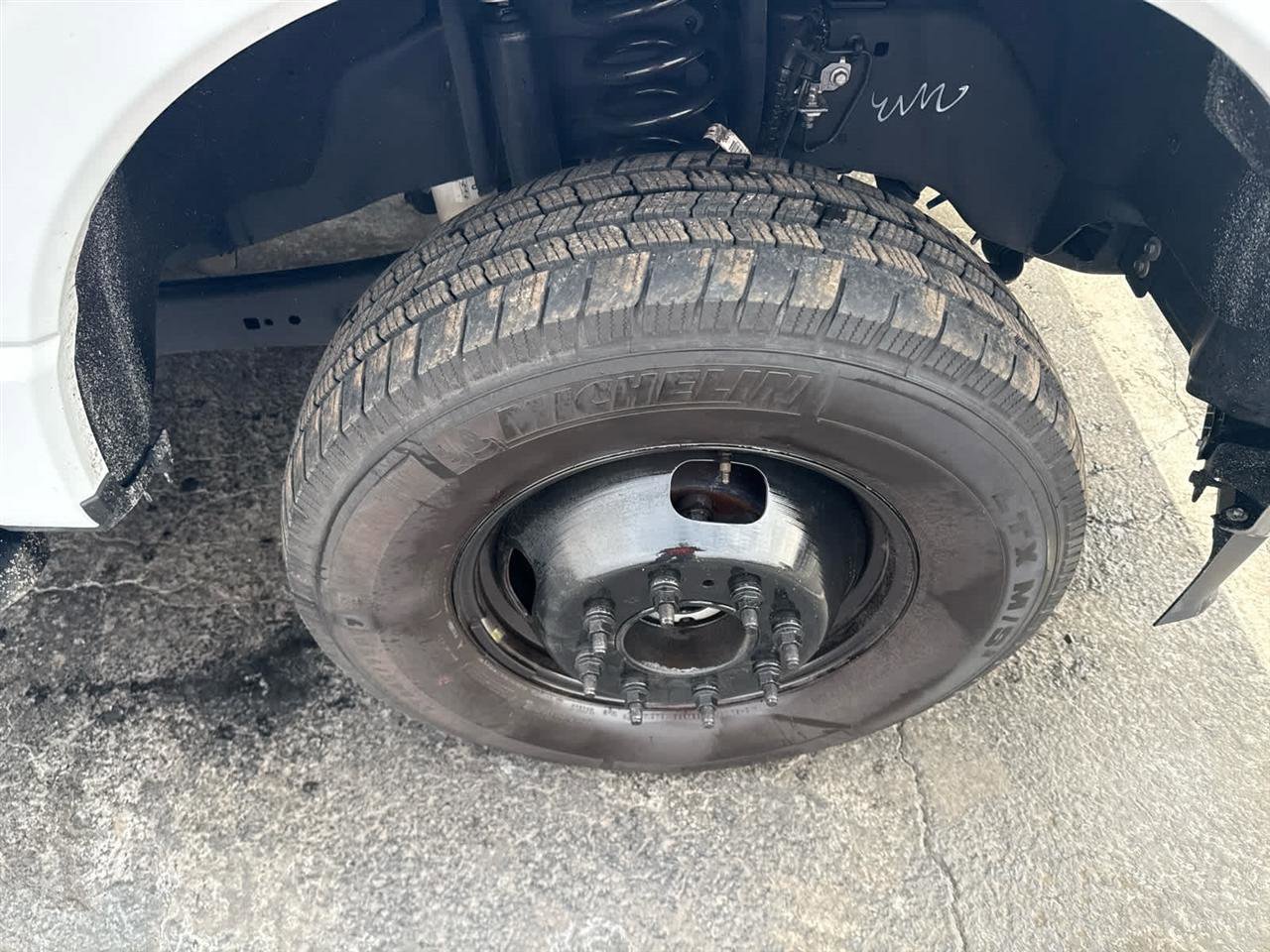 Used 2025 Ford F350 XLT image 10