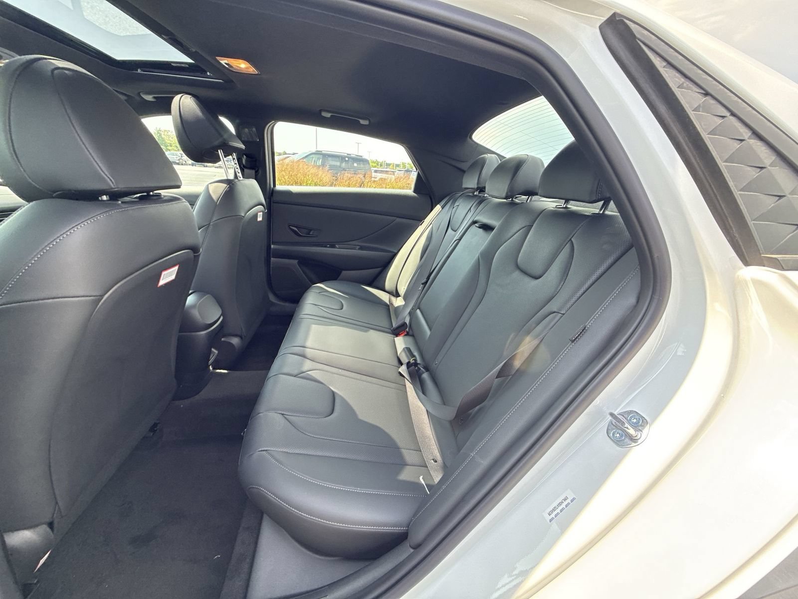 New 2026 Hyundai Elantra SEL Sport FWD image 23