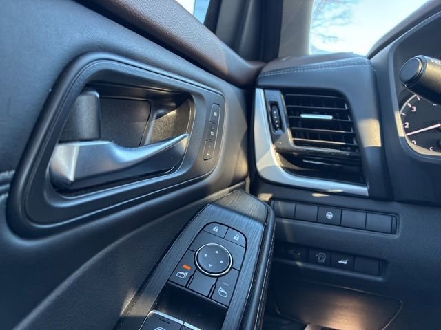 Used 2023 Nissan Rogue SL w/ SL Premium Package image 26