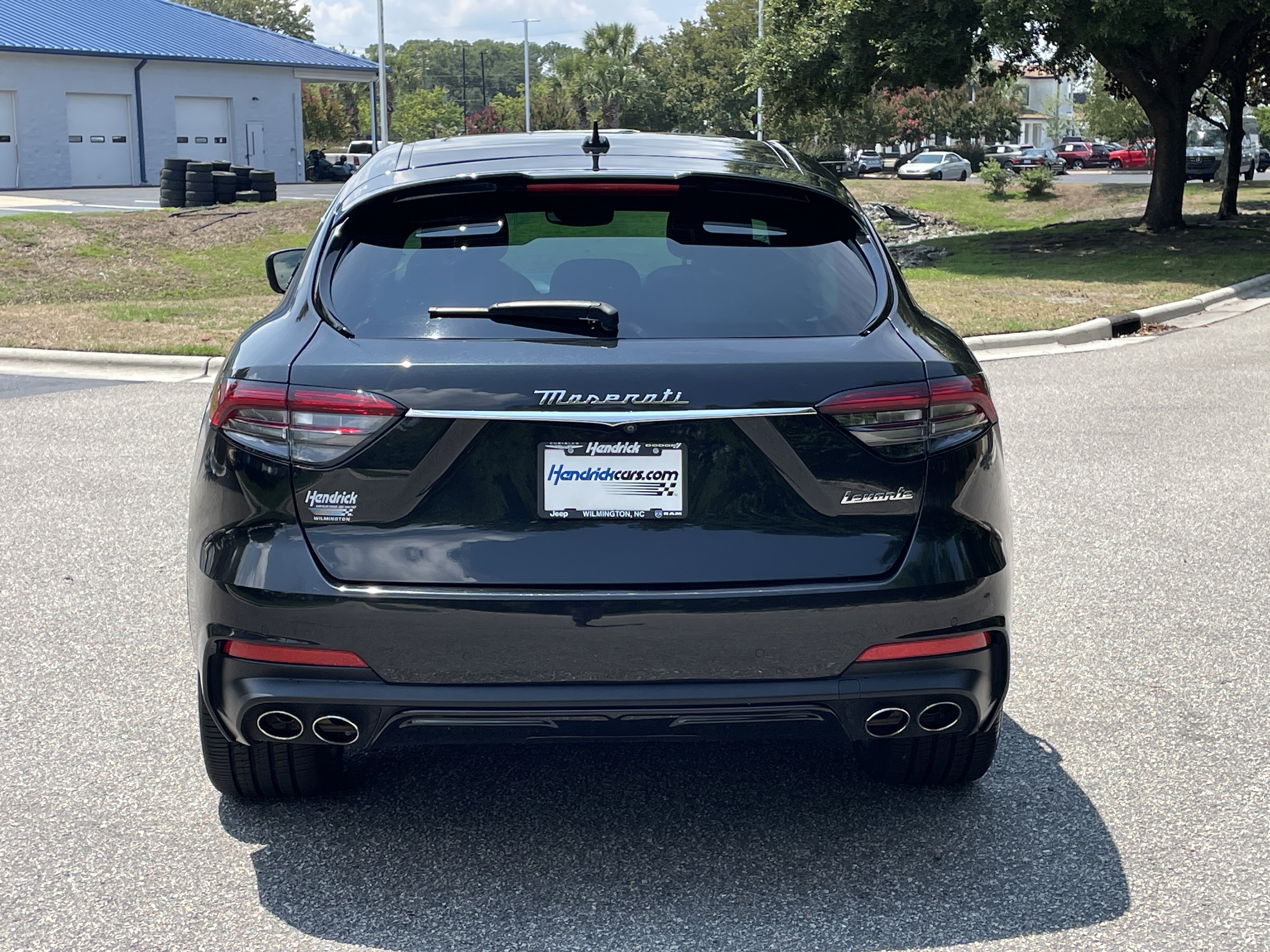 Used 2023 Maserati Levante Modena AWD/4WD image 8