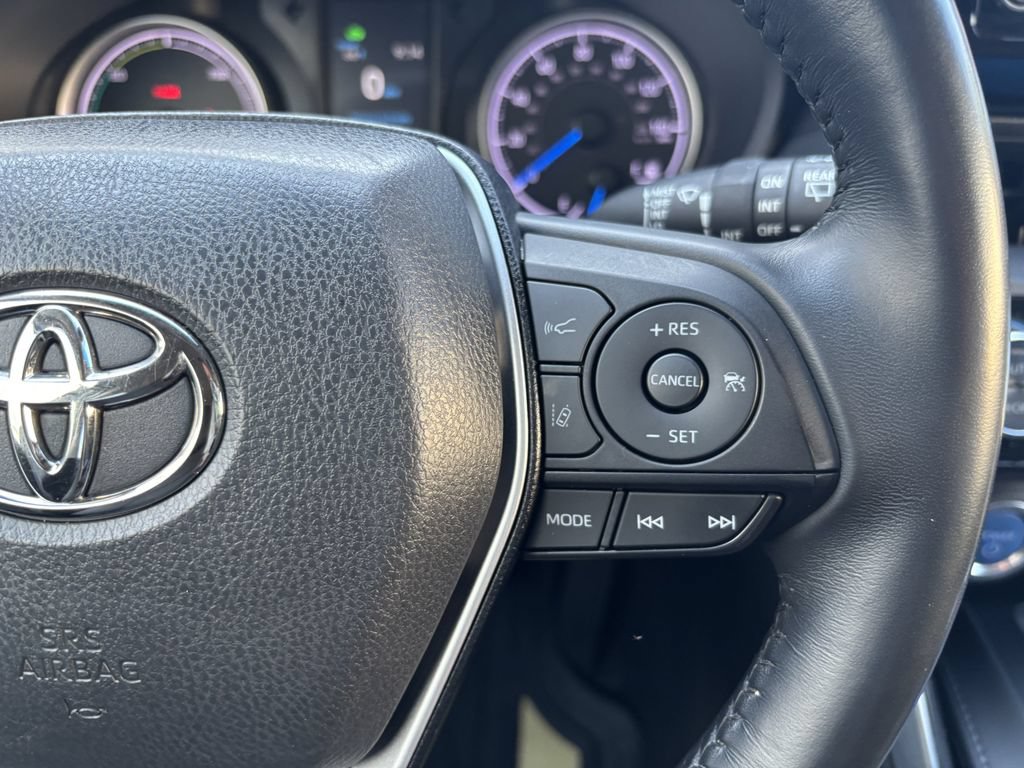 Used 2022 Toyota Venza LE AWD/4WD image 15