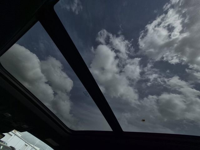 Used 2023 Cadillac Escalade ESV Sport w/ Touring Package image 33