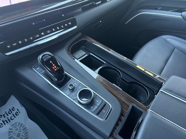 Certified 2024 Cadillac Escalade Luxury AWD/4WD image 78