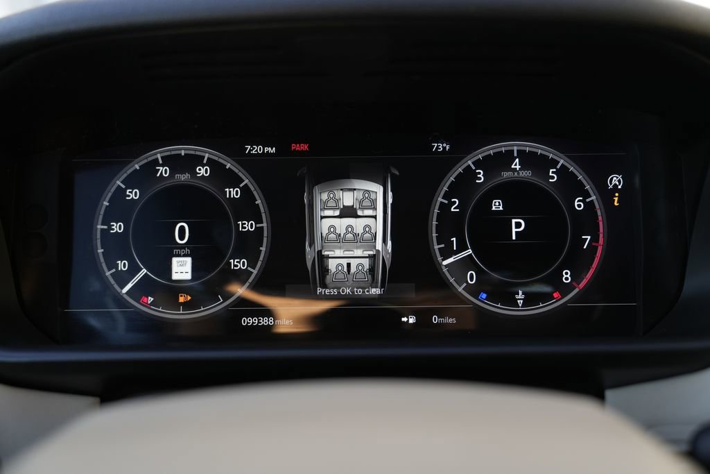 Used 2018 Land Rover Discovery HSE AWD/4WD image 47