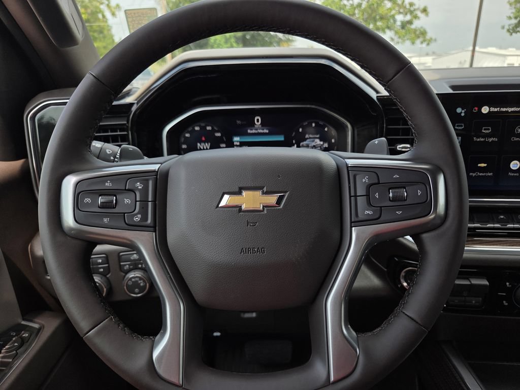 New 2026 Chevrolet Silverado 1500 LT w/ Z71 Off-Road Package AWD/4WD image 25