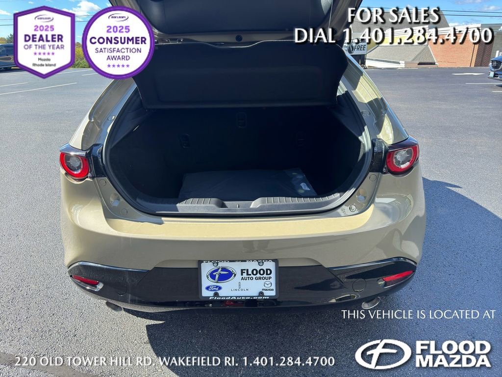 New 2025 MAZDA MAZDA3 Carbon image 7