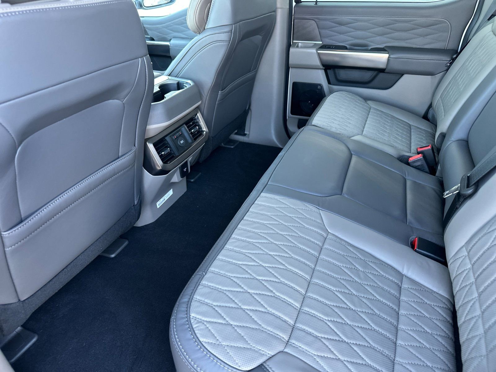 New 2026 Ford F350 Platinum w/ Platinum Plus Package image 13