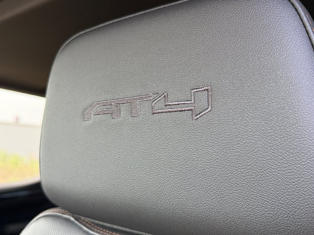 New 2026 GMC Sierra 1500 AT4 w/ AT4 Premium Package AWD/4WD image 40