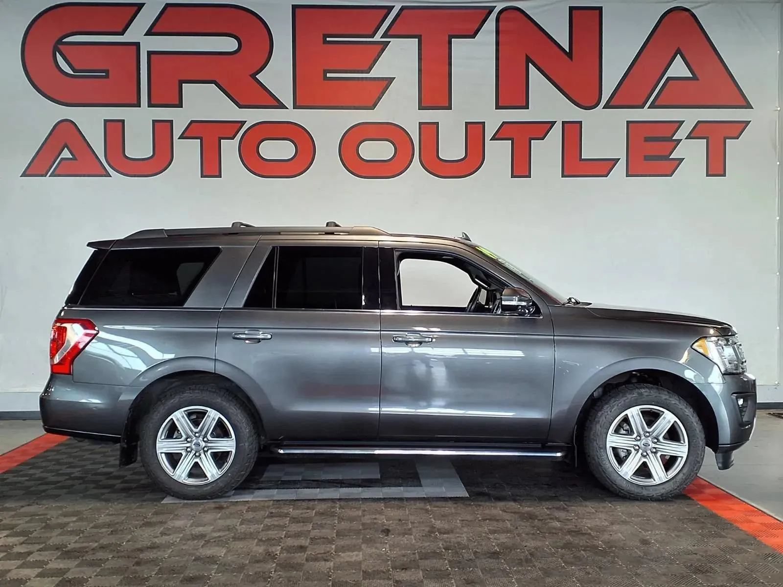 Used 2019 Ford Expedition XLT w/ Equipment Group 202A