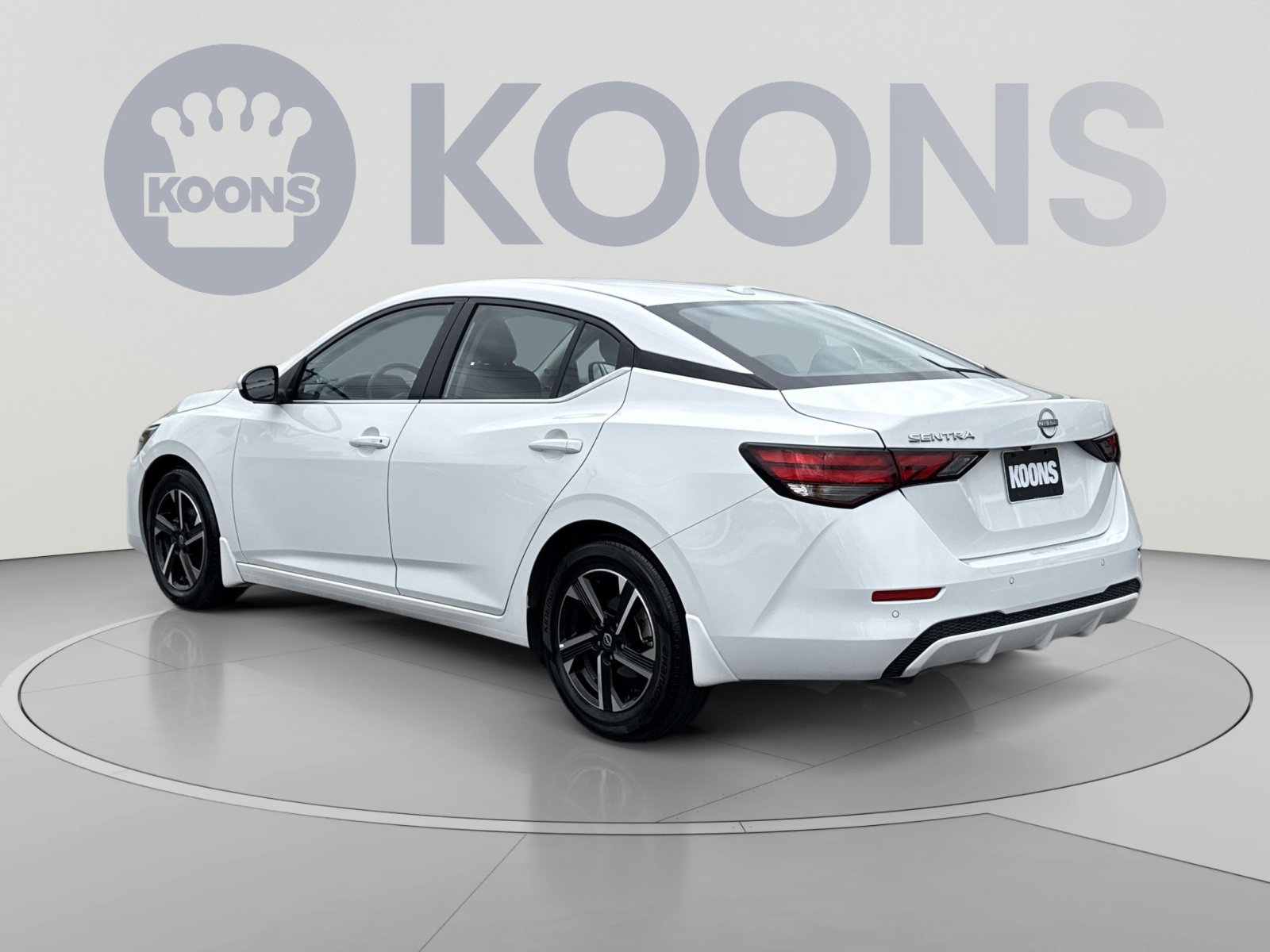 Used 2025 Nissan Sentra SV w/ All-Weather Package FWD image 4
