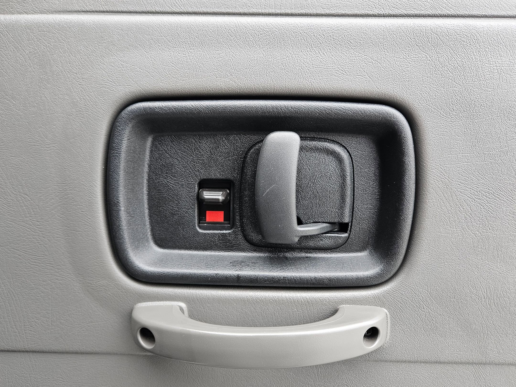 Used 2023 Chevrolet Express 3500 LS image 22