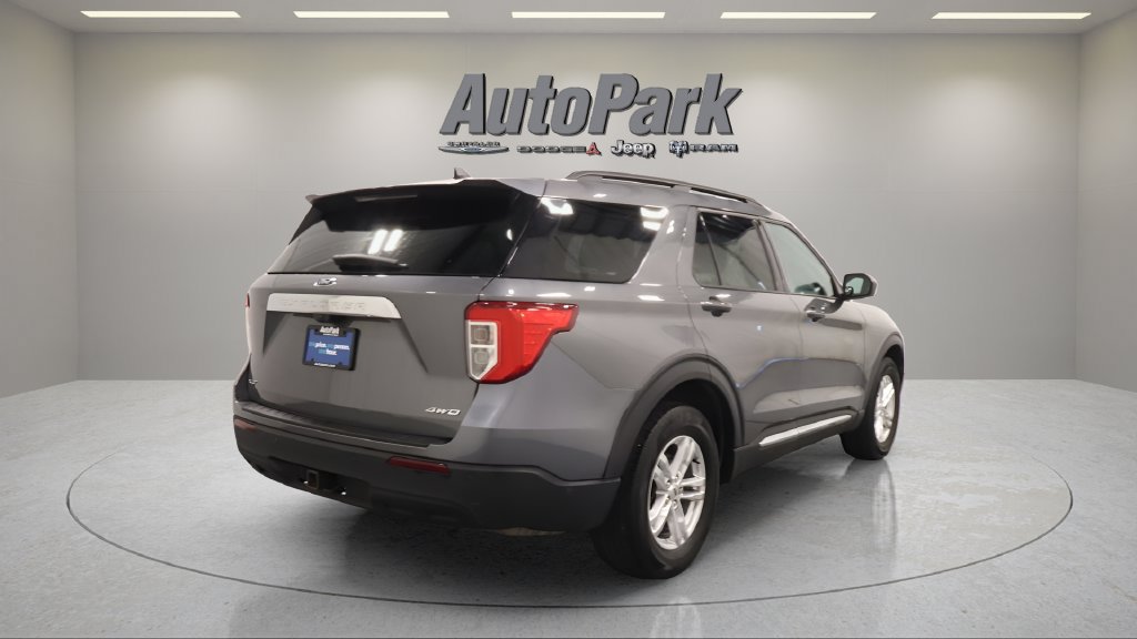 Used 2023 Ford Explorer XLT w/ Class IV Trailer Tow Package AWD/4WD image 11