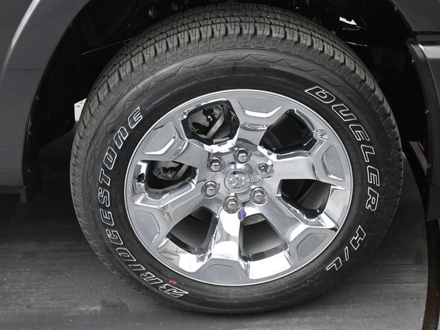 New 2026 RAM 1500 4x4 Crew Cab image 39