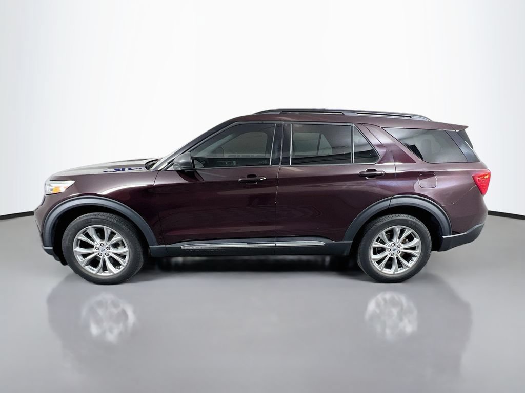 Certified 2023 Ford Explorer XLT w/ Equipment Group 202A AWD/4WD image 5