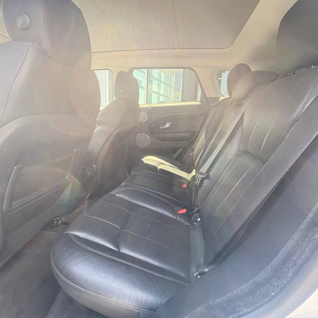 Used 2018 Land Rover Range Rover Evoque SE Premium AWD/4WD image 9
