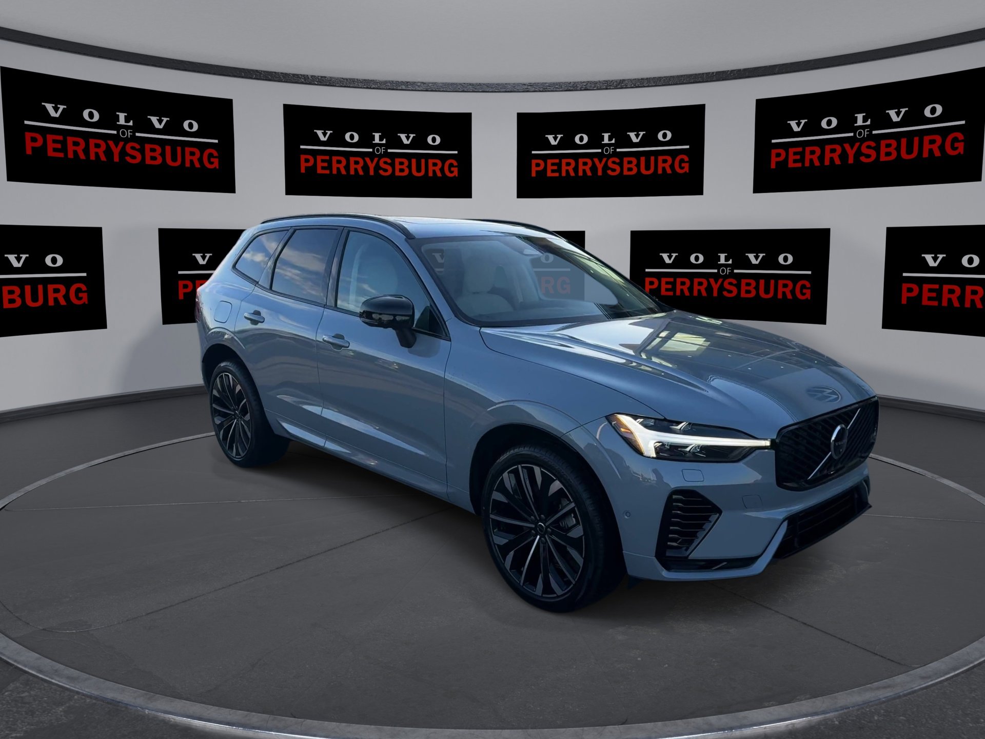 New 2026 Volvo XC60 T8 Ultra w/ Protection Package Premier image 2