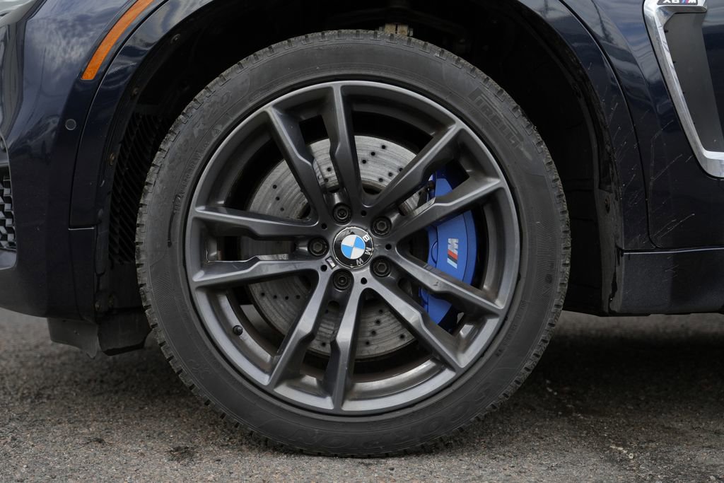 Used 2019 BMW X6 M image 13