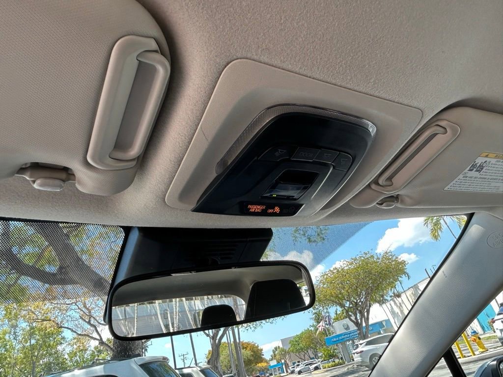 Used 2024 Toyota Corolla LE image 25