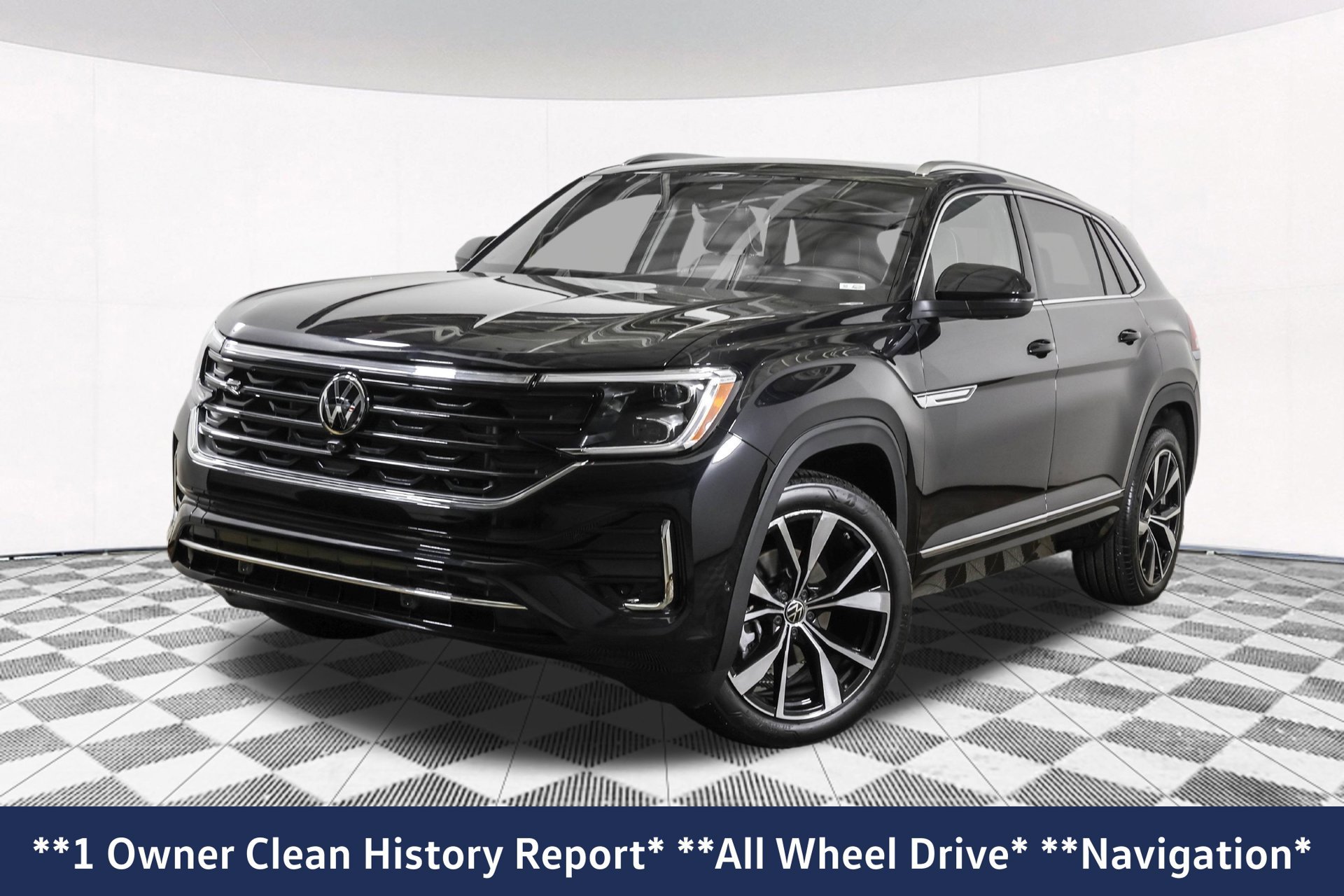 Used 2026 Volkswagen Atlas Cross Sport SEL Premium R-Line AWD/4WD image 2