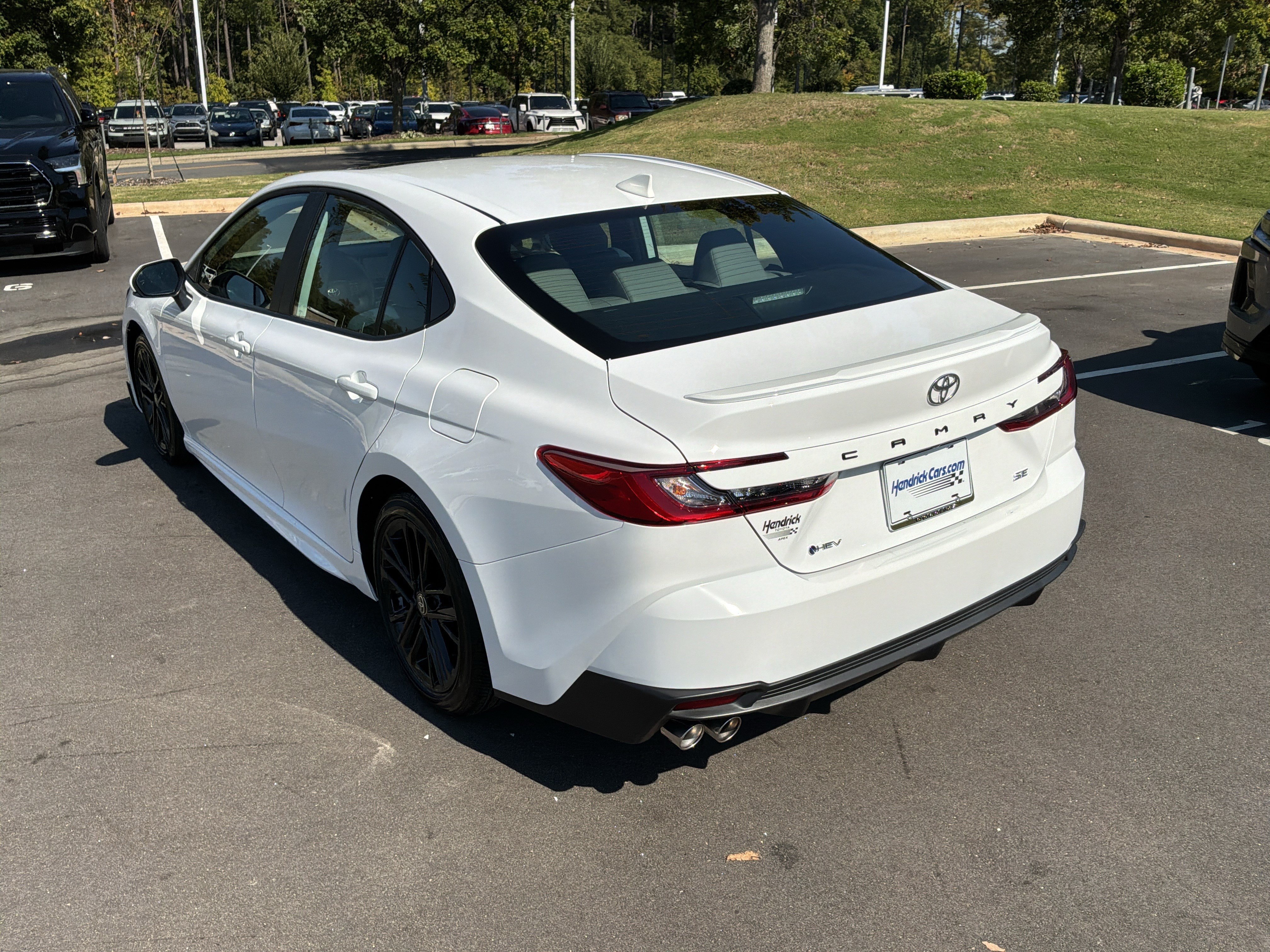 Used 2026 Toyota Camry SE w/ Multimedia Upgrade Package FWD image 8