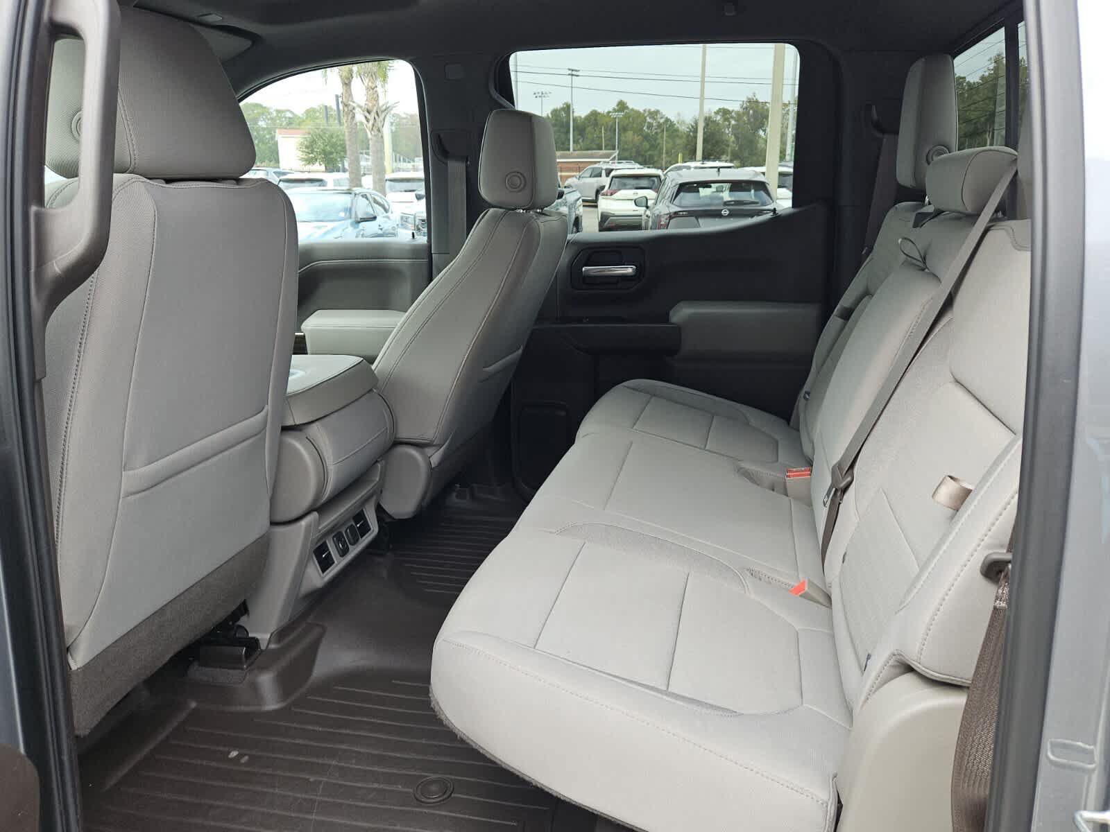 Used 2019 Chevrolet Silverado 1500 LT w/ All-Star Edition AWD/4WD image 4