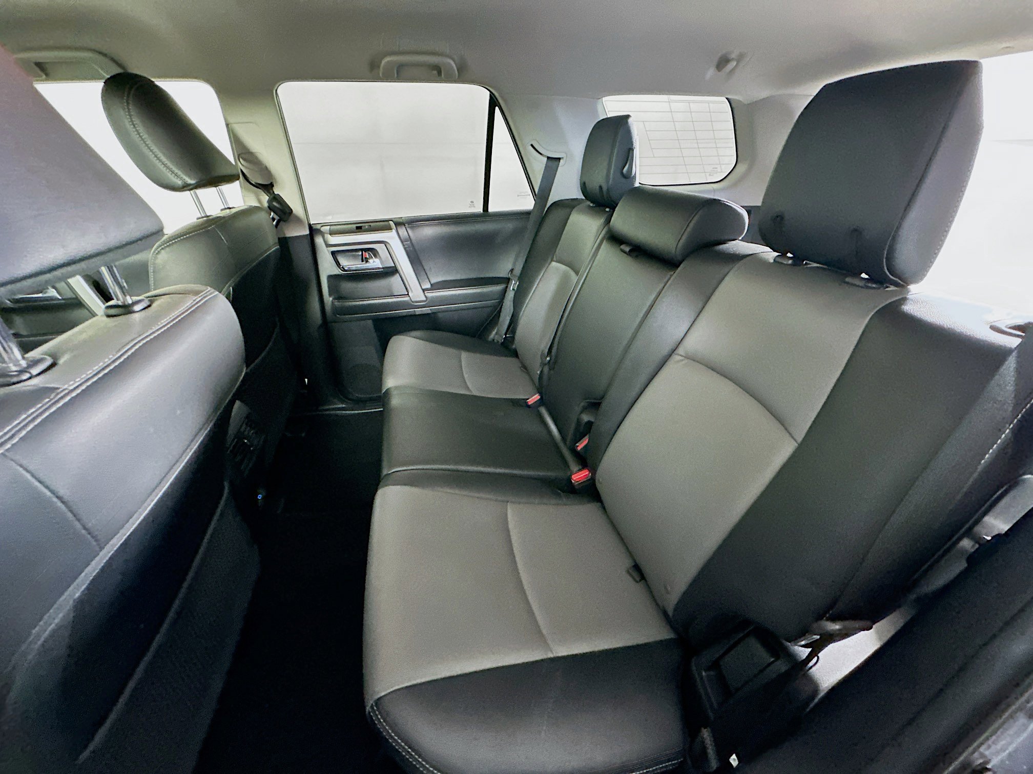 Used 2024 Toyota 4Runner SR5 Premium AWD/4WD image 26