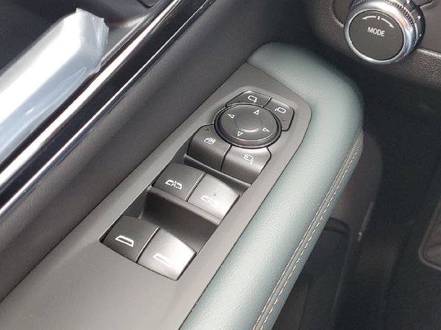 New 2026 GMC Yukon AT4 w/ AT4 Preferred Package AWD/4WD image 19
