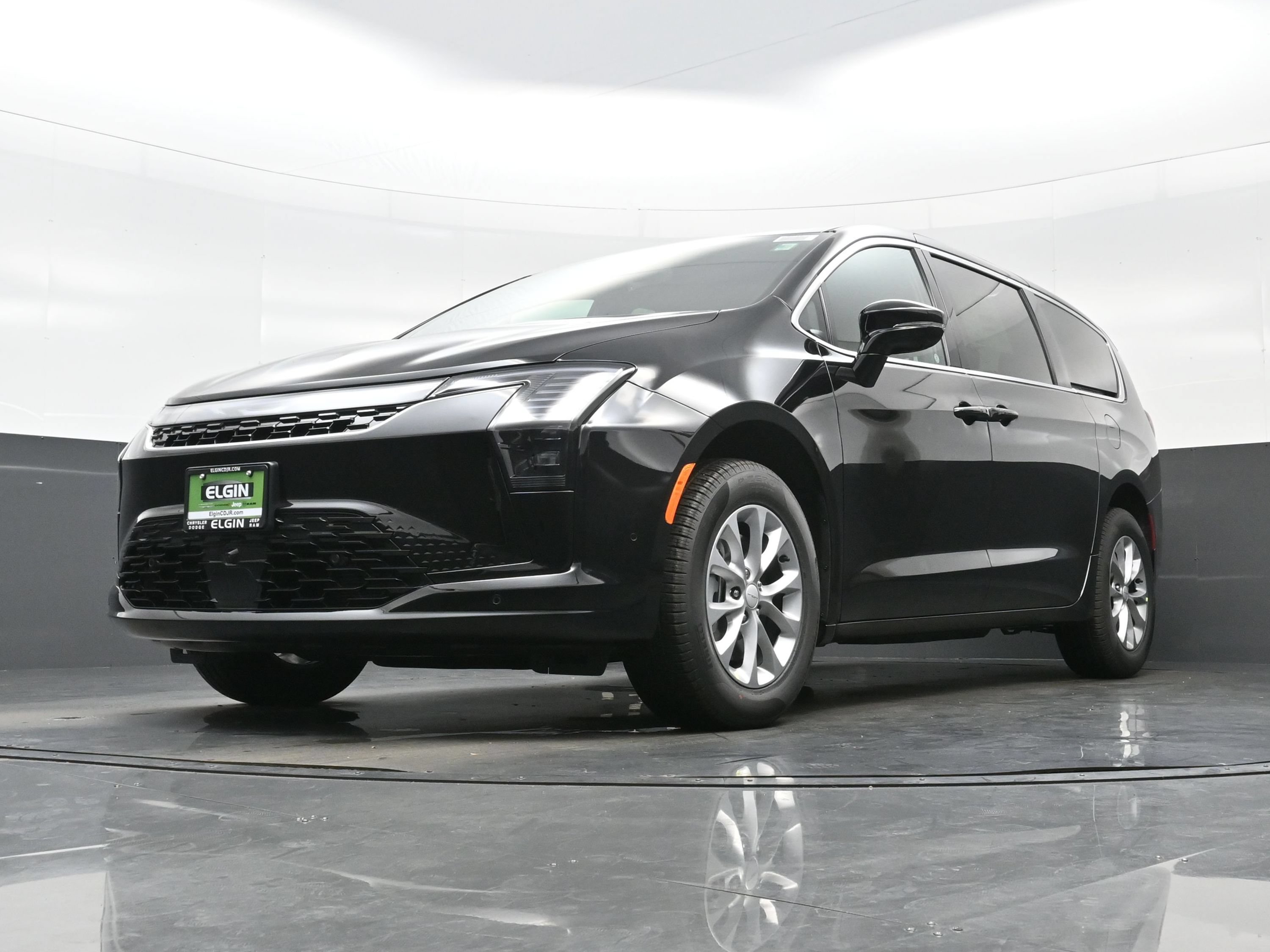 New 2027 Chrysler Pacifica Select AWD/4WD image 15